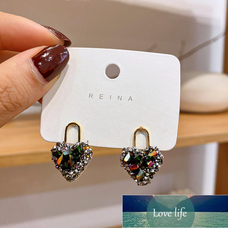 New Arrival Trendy Black Crystal Love Heart Stud Earrings For Women Sweet Delicate Jewelry Fashion Party Oorbellen Factory price expert design Quality