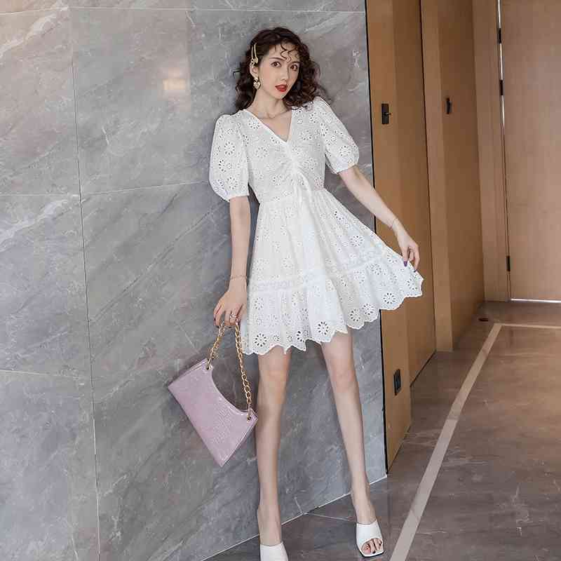 Fashion Summer Lace Mini Dress Robe Women High Waist Vintage Elegant Puff Sleeve White Embroidered 210520