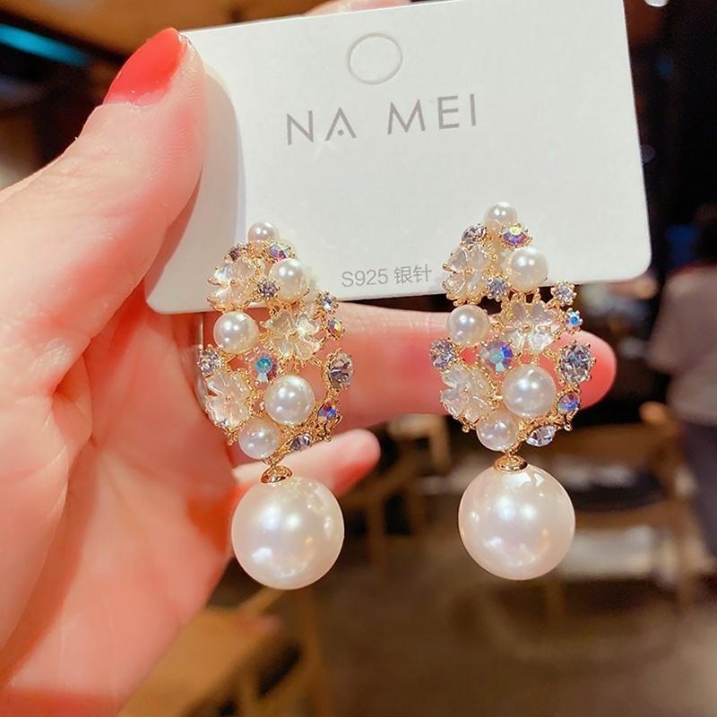 Stud YAONUAN S925 Needle Korean Rhinestone Flower Pearl Gold Plated Alloy Earrings For Women Vintage Elegant Jewelry Daily Gifts, Golden;silver
Stud YAONUAN S925 Needle Korean Rhinestone Flower Pearl Gold Plated Alloy Earrings For Women Vintage Elegant Jewelry Daily Gifts, Golden;silver