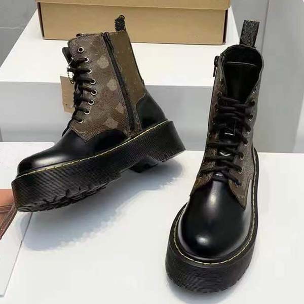 Top Luxury Womens Boots Genuine Leathe 8-hole muffin thick soled Desert Martin Boot Platform Work Shoes Size 35-41 With box, 4#
Top Luxury Womens Boots Genuine Leathe 8-hole muffin thick soled Desert Martin Boot Platform Work Shoes Size 35-41 With box, 4#