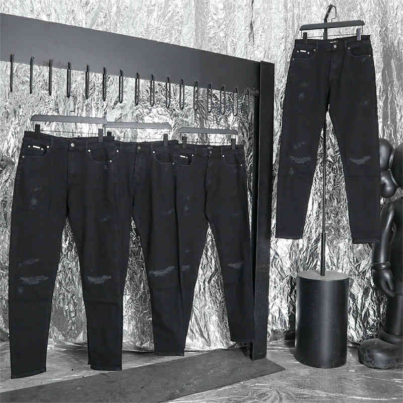 men's jeans representing distressed denim hole damage from women of hip hop 1:1 version slim-fit style washed senior age represents - 4, Blue
men's jeans representing distressed denim hole damage from women of hip hop 1:1 version slim-fit style washed senior age represents - 4, Blue