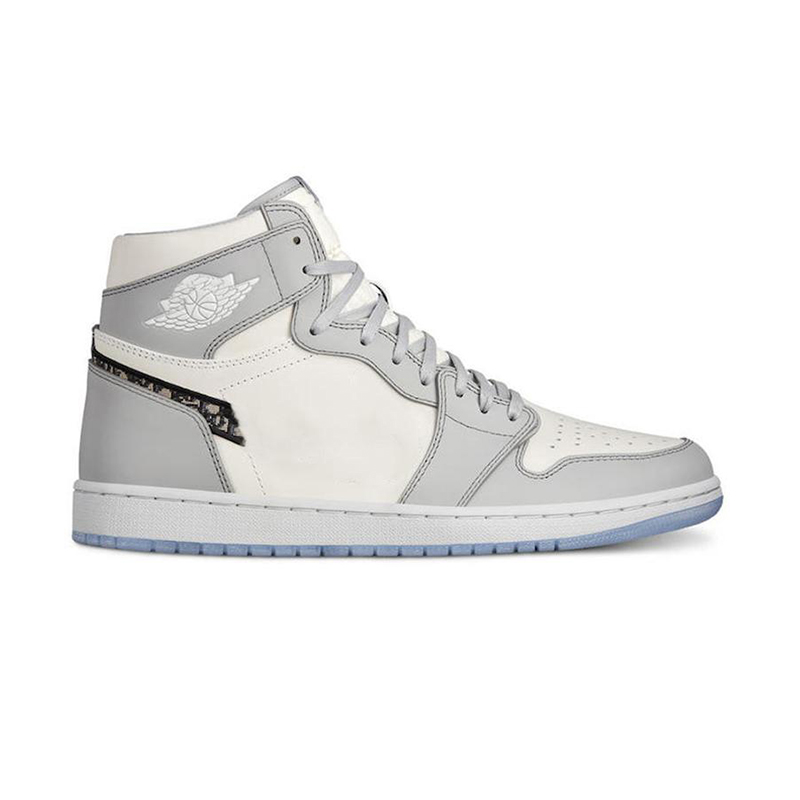 with free socks 2021 1s Mens Basketball Shoes 1 Grey outdoor Sport Sneakers inventory, White;red
with free socks 2021 1s Mens Basketball Shoes 1 Grey outdoor Sport Sneakers inventory, White;red