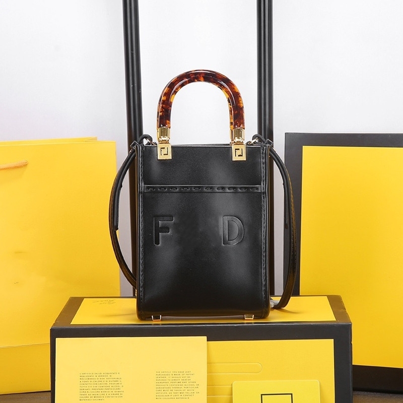 Luxury designer Crossbody Shoulder Backpack Handbags Tote bag Bags Handbags Wallet Purse Online fashion leather shoulder hand oblique span s
Luxury designer Crossbody Shoulder Backpack Handbags Tote bag Bags Handbags Wallet Purse Online fashion leather shoulder hand oblique span s