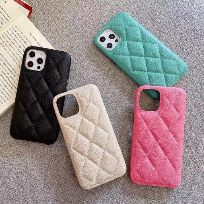 Luxurys Designers Leather Phone Cases For iPhone 11 Pro Max 12 mini XS XR X 8 7 Plus Lambskin Cover cellphone case
Luxurys Designers Leather Phone Cases For iPhone 11 Pro Max 12 mini XS XR X 8 7 Plus Lambskin Cover cellphone case