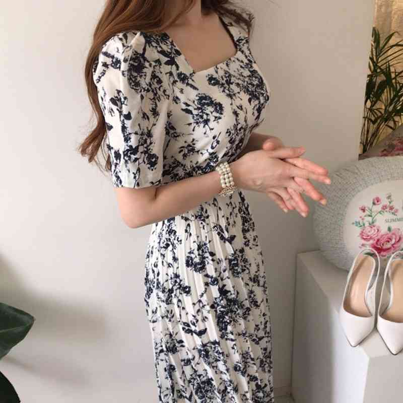 Summer Women Elegant Vintage Square Collar Print Lace-up Slim Dress Lady Casual Chic Short Sleeve Pleated Bandage Dresses 210506