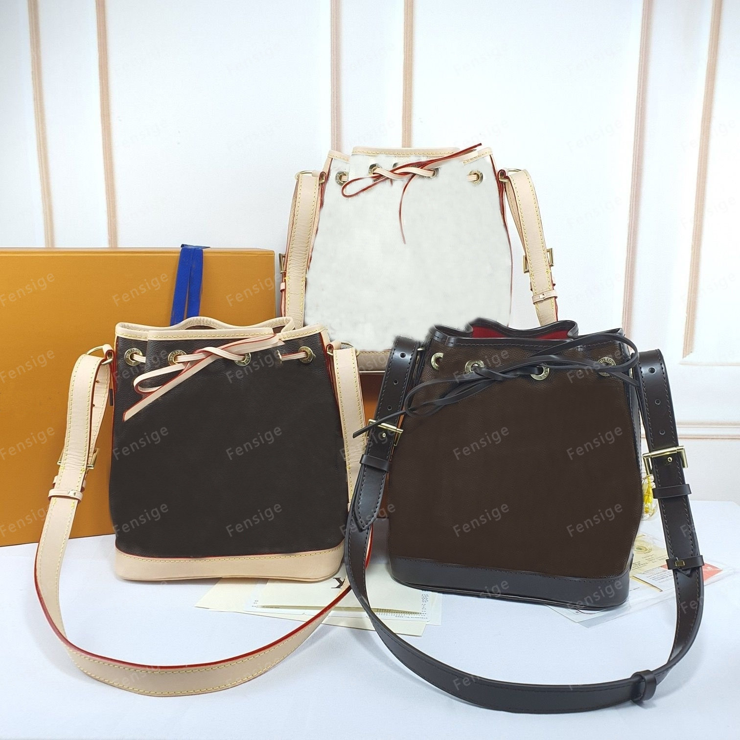 NEONOE Shoulder bag Women Luxury Handbag Genuine Leather Designer Handbag Calf Single Chain Diagonal M40817 M42229 M42226, Others
NEONOE Shoulder bag Women Luxury Handbag Genuine Leather Designer Handbag Calf Single Chain Diagonal M40817 M42229 M42226, Others