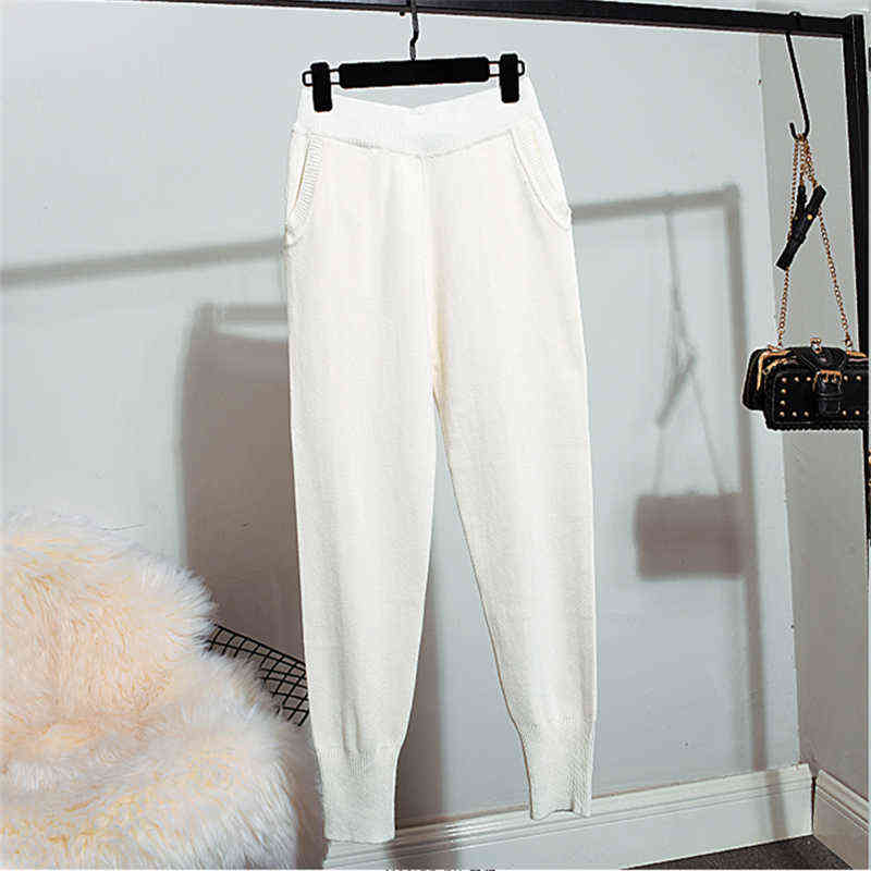 Knitwear 2 Piece Suits Spring Autumn Women Fashion Beading Old tiger Warm Sweater + Loose Trousers Knitted sets 211106