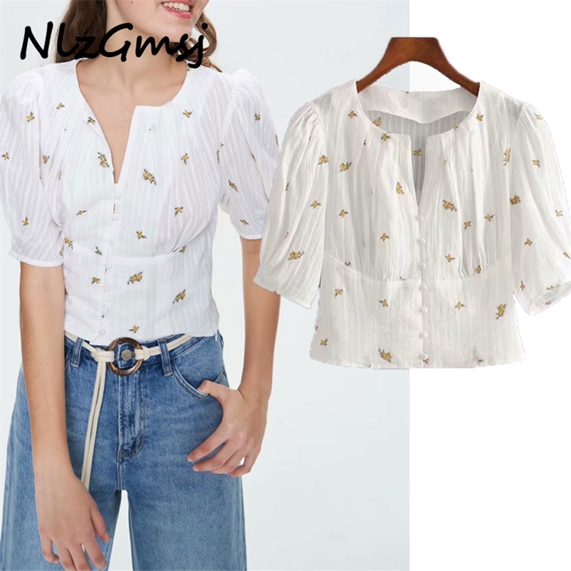 Blouse Women Floral Elegant Summer V Neck Puff Short Sleeve Vintage Shirt Button Chic Tops Lady Blusa Mujer 210628, As picture
Blouse Women Floral Elegant Summer V Neck Puff Short Sleeve Vintage Shirt Button Chic Tops Lady Blusa Mujer 210628, As picture