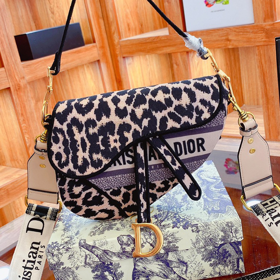 Designer Handbags bags High Quality Leather Embossed Fashion Women Chain Crossbody Messenger Bag Shoulder dqshoe01 22
Designer Handbags bags High Quality Leather Embossed Fashion Women Chain Crossbody Messenger Bag Shoulder dqshoe01 22