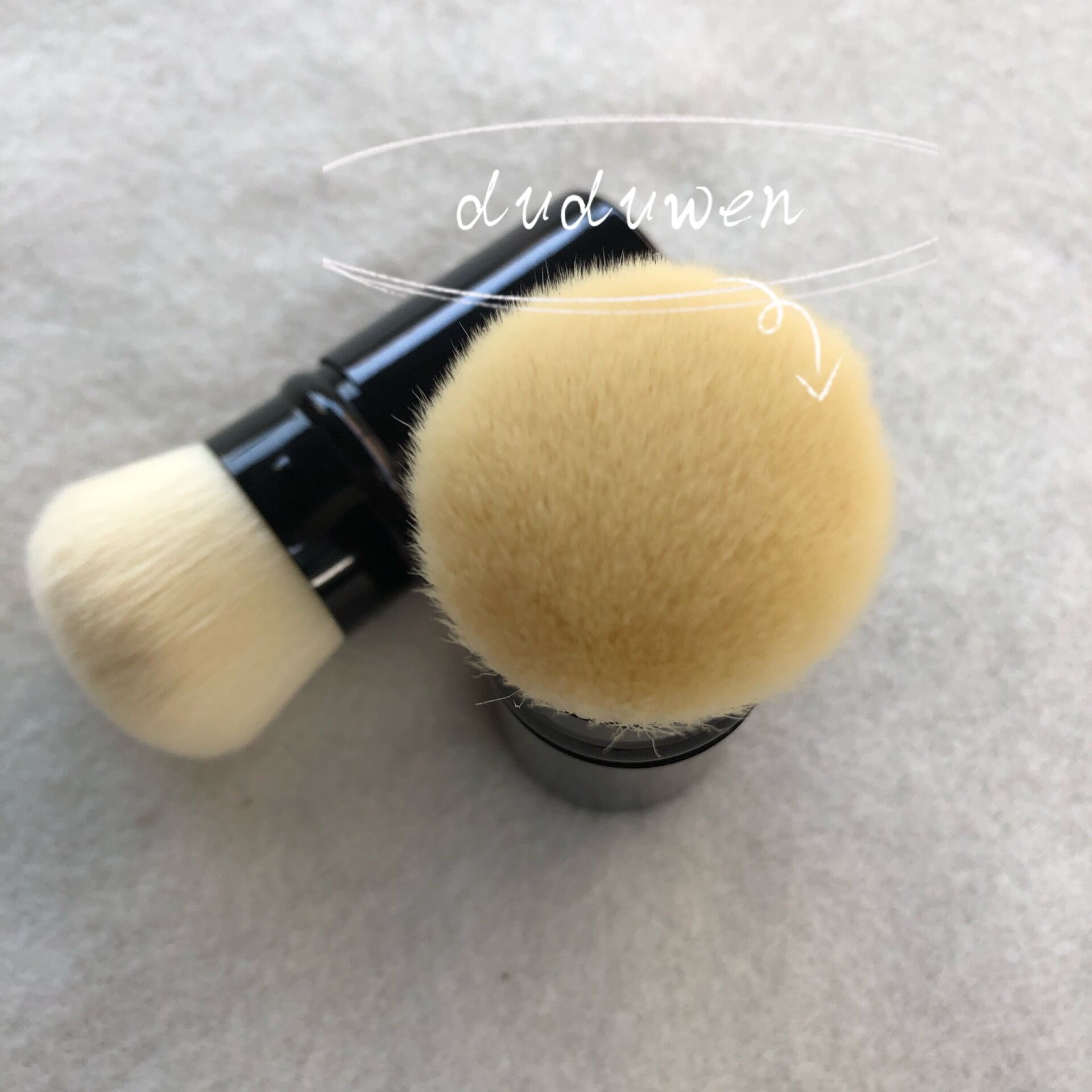 party gift Fashion accessires 2C collection item makeup brush porable retractrable mushroom brush foundation power brush cosmetic tool