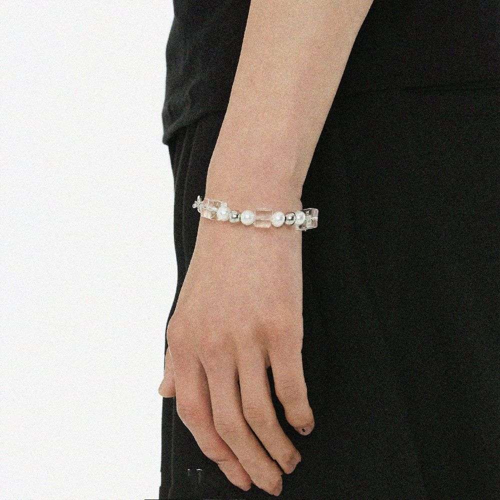 titanium steel is not easy to fade, simple and versatile design ice Pearl Bracelet, Golden;silver
titanium steel is not easy to fade, simple and versatile design ice Pearl Bracelet, Golden;silver