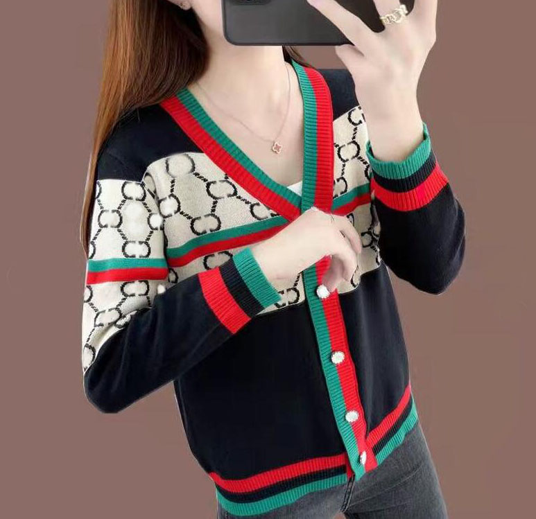 Sweater Women's Round neck striped fashion Women High End Jacquard Cardigan knitting Sweaters Coat, White;black
Sweater Women's Round neck striped fashion Women High End Jacquard Cardigan knitting Sweaters Coat, White;black