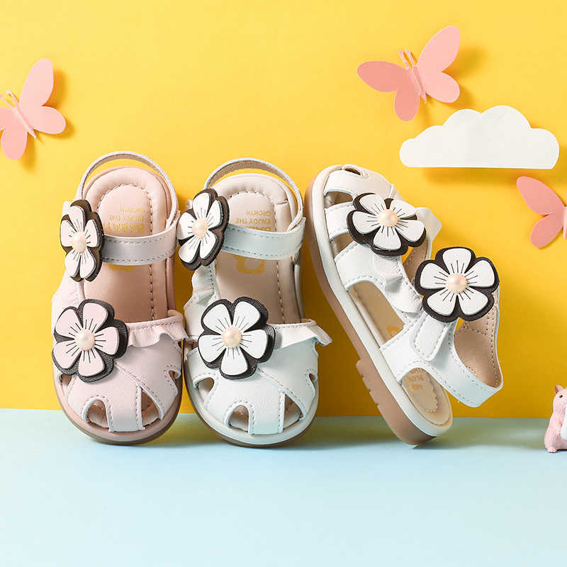 babaya children's sandals girls Baotou shoes breathable non-slip casual shoes 2021 summer new flat-heeled princess shoes C0602, White
babaya children's sandals girls Baotou shoes breathable non-slip casual shoes 2021 summer new flat-heeled princess shoes C0602, White