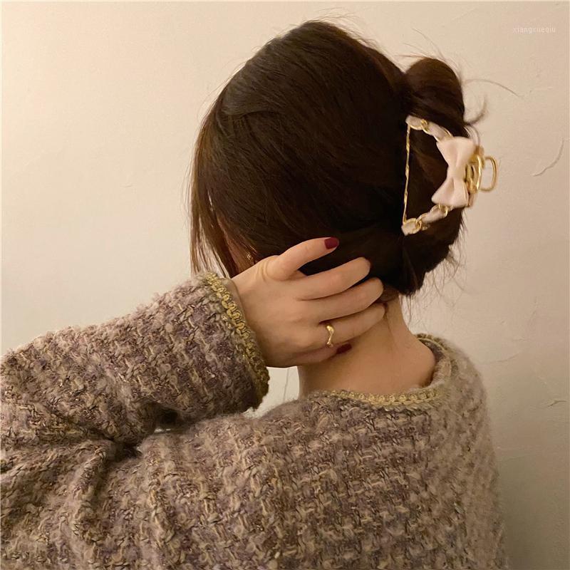 Design Korean Retro Multicolor Bowknot Geometric Chain Cross Distortion Metal Clip Hair Accessories For Women Headdress Clips & Barrettes, Golden;silver
Design Korean Retro Multicolor Bowknot Geometric Chain Cross Distortion Metal Clip Hair Accessories For Women Headdress Clips & Barrettes, Golden;silver