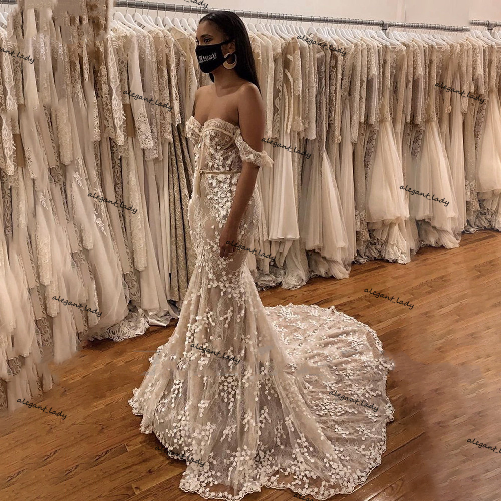 Off Shoulder Mermaid Wedding Dresses 2021 Princess 3D Floral Lace Champagne Nude Lining Trumpet Garden Country Bridal Dress
