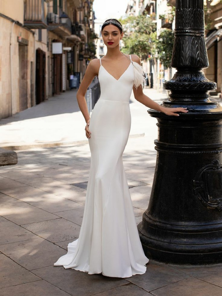 Long Spaghetti Mermaid Wedding Dresses Bridal Gowns Satin V- Neck Custom Made Sweep Train Sexy Backless Brautkleid Robes de Soirée for Women, Dark navy
Long Spaghetti Mermaid Wedding Dresses Bridal Gowns Satin V- Neck Custom Made Sweep Train Sexy Backless Brautkleid Robes de Soirée for Women, Dark navy