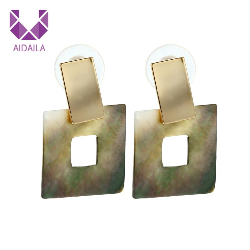 Women Dangle Drop Earrings With Real Square Shell And Copper Metal Fashion & Chandelier, Silver
Women Dangle Drop Earrings With Real Square Shell And Copper Metal Fashion & Chandelier, Silver