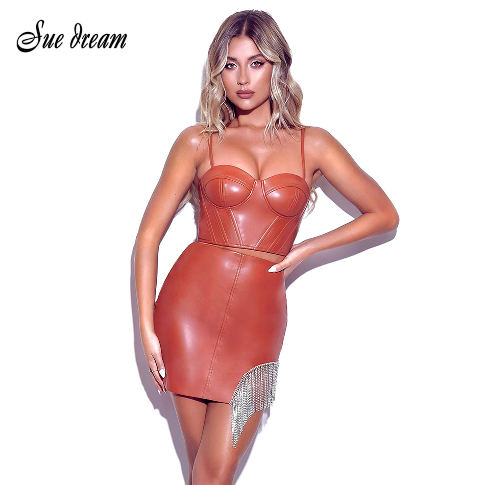PU leather Set 2 Pieces Spaghetti Strap Sleeveless Bustiers And tassel skirt Sexy Celebrity Party Sheath Vestidos 210519
PU leather Set 2 Pieces Spaghetti Strap Sleeveless Bustiers And tassel skirt Sexy Celebrity Party Sheath Vestidos 210519