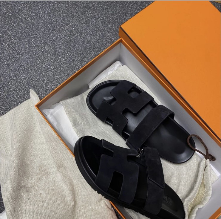 Summer Flat slippers Women Sandals Designers Platform Slides BLACK shoes Novelty Sandal Scuffs US Genuine SOFT Leather shoe Womens slipper size 35-40, Yellow cashmere
Summer Flat slippers Women Sandals Designers Platform Slides BLACK shoes Novelty Sandal Scuffs US Genuine SOFT Leather shoe Womens slipper size 35-40, Yellow cashmere