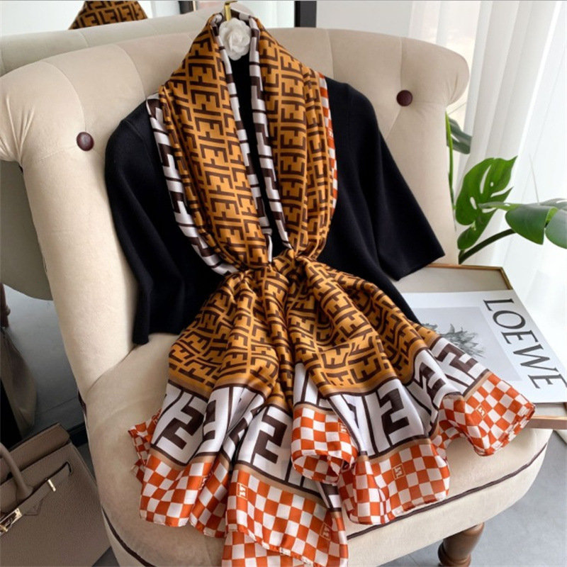 Shawls Fashion Silk Scarf Womens Artificial Spring and Summer Thin Decorative Air Conditioning Shawl Letter Printed Sunscreen Beach
Shawls Fashion Silk Scarf Womens Artificial Spring and Summer Thin Decorative Air Conditioning Shawl Letter Printed Sunscreen Beach