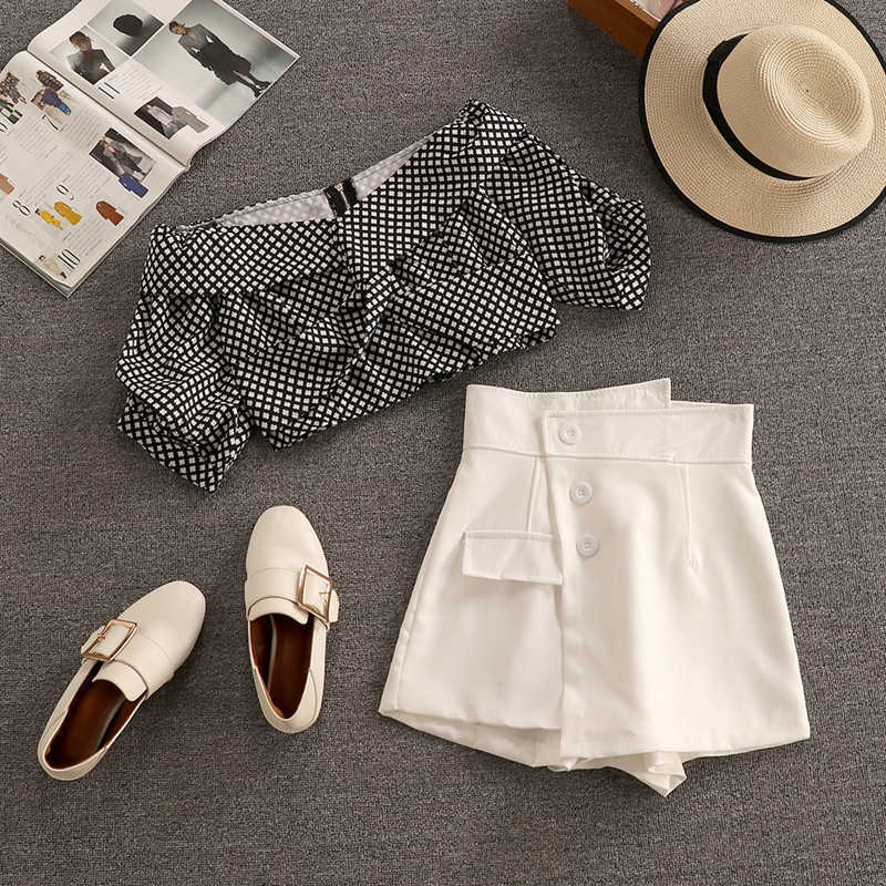 DEAT Women Plaid Slash Neck Puff Sleeve Asymmetrical Shorts Arrivals Two Piece Set Fashion Spring Summer 11D793 210709