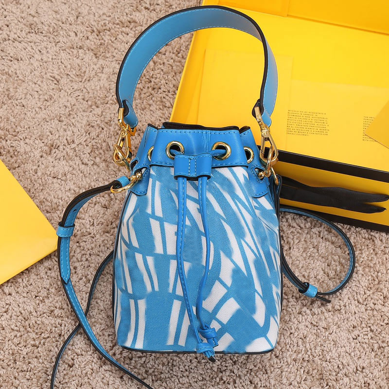 Glazed Canvas Bucket Bag Mini Handbag Purse Crossbody Bags fashion Letter Vertigo Graphic Print Women Totes Pocket Real leather Two Detchable Shoulder Strap Wallet
Glazed Canvas Bucket Bag Mini Handbag Purse Crossbody Bags fashion Letter Vertigo Graphic Print Women Totes Pocket Real leather Two Detchable Shoulder Strap Wallet