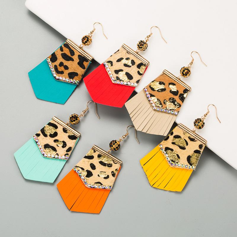Dangle & Chandelier Trendy Paste AB Crystal Gold Stamping Leopard Print Colorful Leather Tassels Earrings For Women Girls Fashion Jewelry
Dangle & Chandelier Trendy Paste AB Crystal Gold Stamping Leopard Print Colorful Leather Tassels Earrings For Women Girls Fashion Jewelry