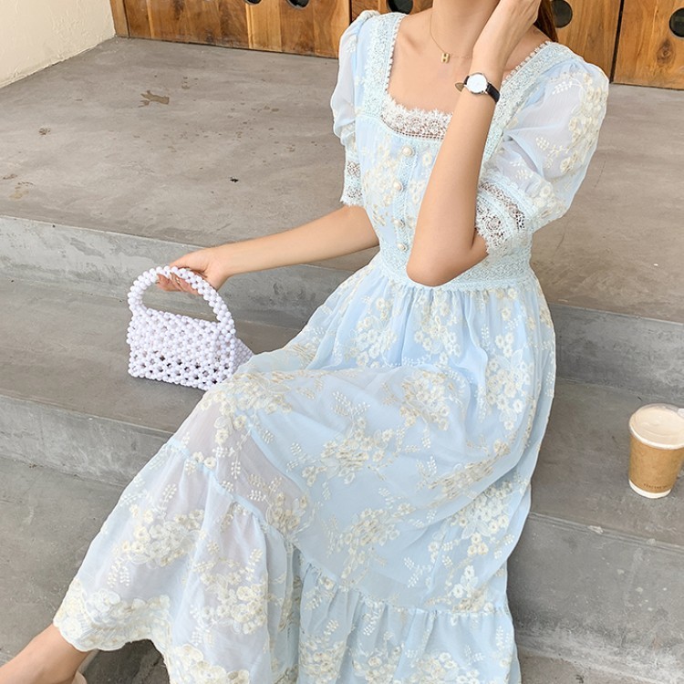Summer Elegant Embroidery Lace Square Neck Puff Sleeve Fairy Dress Vintage Female French Slim Waist Casual Party 210519
