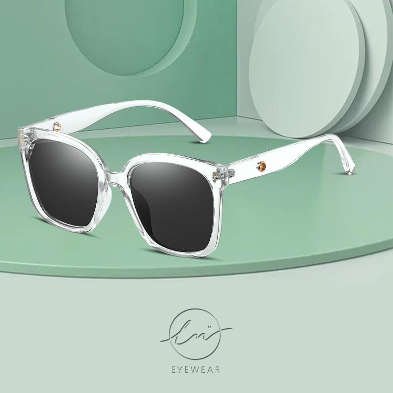 Sunglasses LM Fashion High Quality Women 2021 Men Trend Oversized Square Polarized Sun Glasses For Female Travel UV400 Gafas
Sunglasses LM Fashion High Quality Women 2021 Men Trend Oversized Square Polarized Sun Glasses For Female Travel UV400 Gafas