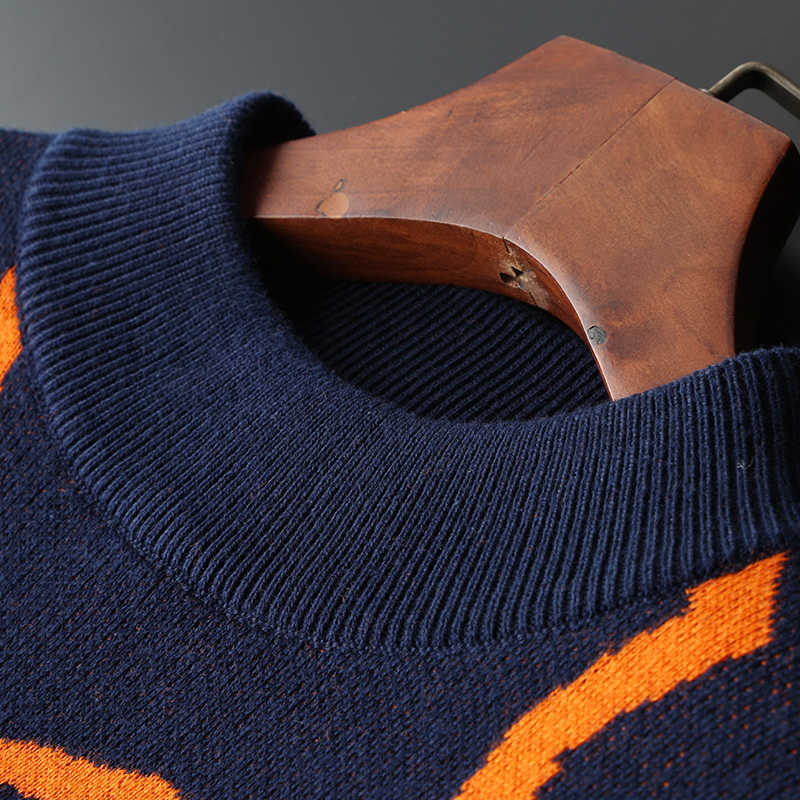 Mens Autumn Casual Sweaters Polar Bear Pattern Trendy Slim Sweaters Cotton Long Sleeve Round Collar Male Warm Pullovers Orange 211008