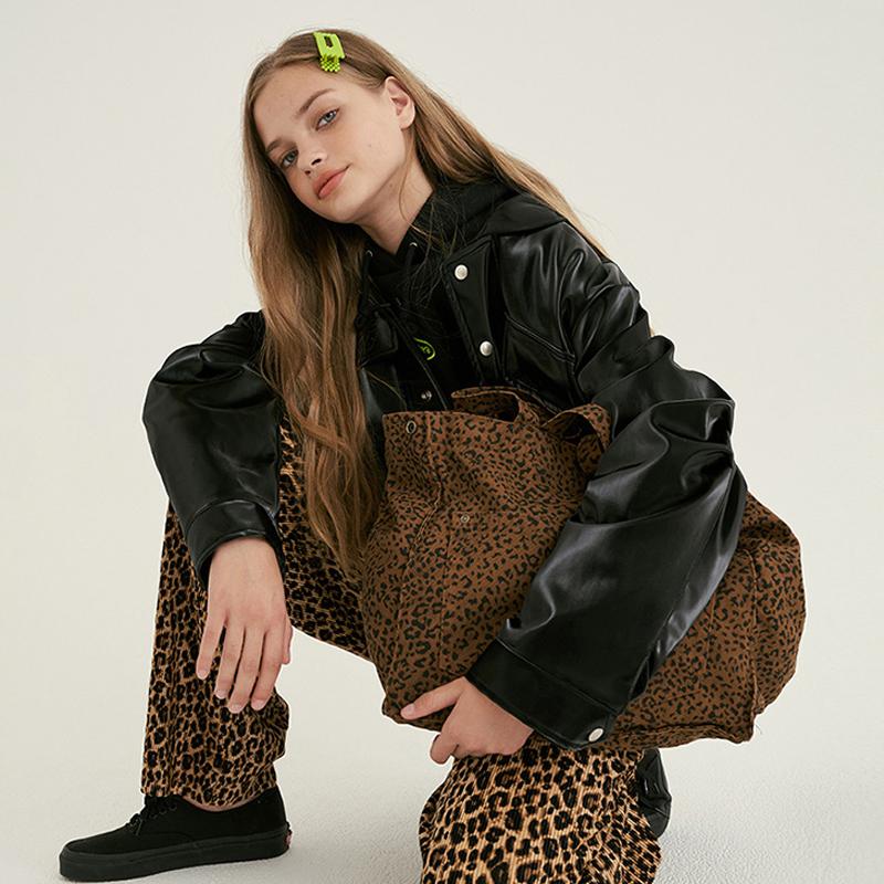 Classic Evening Bags Vintage Leopard Large Tote Women Shoulder Designer Canvas Lady Handbags Casual Big Shopper Bag Retro Female Purses 2021, Black b
Classic Evening Bags Vintage Leopard Large Tote Women Shoulder Designer Canvas Lady Handbags Casual Big Shopper Bag Retro Female Purses 2021, Black b