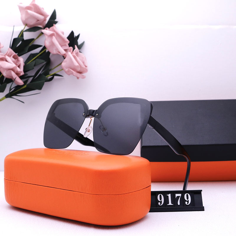 Designer Sunglasses Buffalo Horn Luxury Glasses Women Mens Sunglasses Outdoor Shades Fashion hight quality D218272HL
Designer Sunglasses Buffalo Horn Luxury Glasses Women Mens Sunglasses Outdoor Shades Fashion hight quality D218272HL