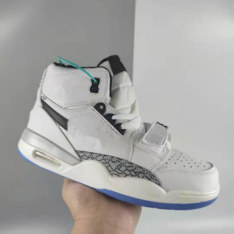 Fashion Wear-Resisting Men Women Sneakers Boots Comfortable High Top Lace-Up Casual Outdoor Non-Slip Skateboard Sports Shoes 36-44, Customize
Fashion Wear-Resisting Men Women Sneakers Boots Comfortable High Top Lace-Up Casual Outdoor Non-Slip Skateboard Sports Shoes 36-44, Customize