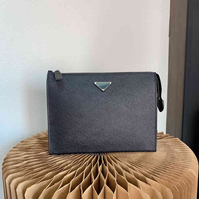 Evening Bags Luxury Handbags Purse Designer Bag Handbag Genuine leather High-quality Fashion brand Various styles Different colors with original box size UZM8, 1# shoe box
Evening Bags Luxury Handbags Purse Designer Bag Handbag Genuine leather High-quality Fashion brand Various styles Different colors with original box size UZM8, 1# shoe box
