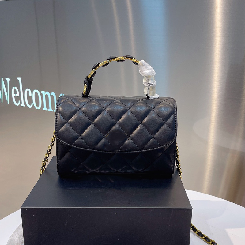Ss21 Fashion Lambskin Classic Flap Mini Bags Quilted Matelasse Chain Crossbody Shoulder Large Capacity Gold Hardware Top Handle Tote Luxury
Ss21 Fashion Lambskin Classic Flap Mini Bags Quilted Matelasse Chain Crossbody Shoulder Large Capacity Gold Hardware Top Handle Tote Luxury