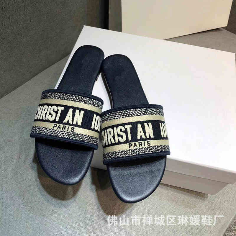 62% OFF designer Slippers style letter embroidery printing flat bottom one-line slippers sandals beach shoes for external, Wine
62% OFF designer Slippers style letter embroidery printing flat bottom one-line slippers sandals beach shoes for external, Wine