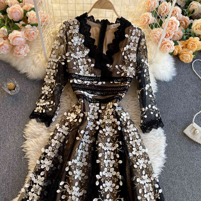 LoveFlowerLife Spring Fashion Streetwear Long Dress Retro Embroidery Floral Women Korean Elegant A-line Evening Dresses 210521