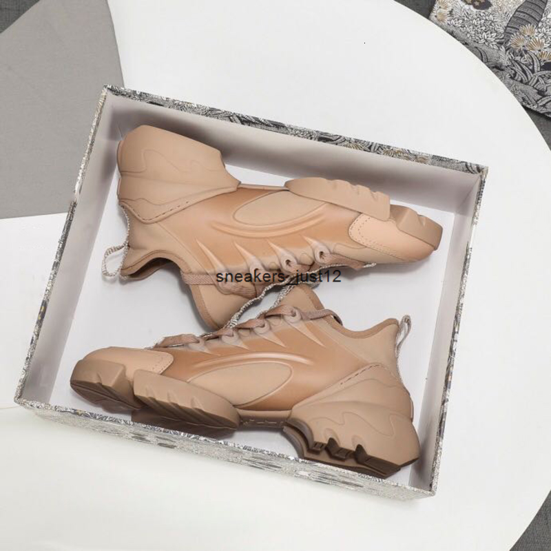 2021 new Lace luxe casual shoes unisex D-connect neoprene sneakers woman pvc Transparent glue block Size 35-40
2021 new Lace luxe casual shoes unisex D-connect neoprene sneakers woman pvc Transparent glue block Size 35-40