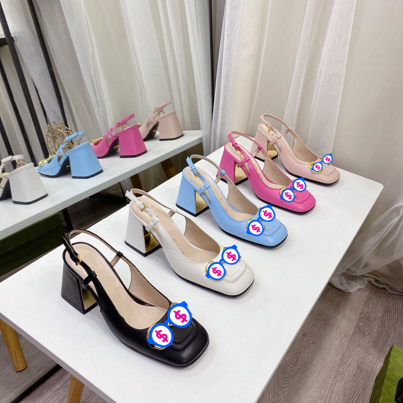 Brand name shoes sandals slippers 7,5cm high heels Kanye slides classic button logo leather sole black and white pink blue BEIGE SIZE 34-43
Brand name shoes sandals slippers 7,5cm high heels Kanye slides classic button logo leather sole black and white pink blue BEIGE SIZE 34-43