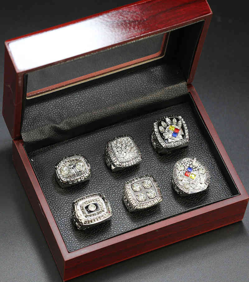 Europe America Style Men Lady Women Titanium steel Pittsburgh Steelman 6 years silver Super Bowl ring steel film ring setEngrav
Europe America Style Men Lady Women Titanium steel Pittsburgh Steelman 6 years silver Super Bowl ring steel film ring setEngrav