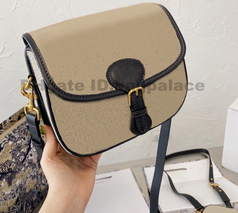 luxurys designers Classic Shoulder Bags Saddle Canvas Drawstring Closure Women Adjustable Leather Strap Crossbody Fashion Totes Vintage Hand
luxurys designers Classic Shoulder Bags Saddle Canvas Drawstring Closure Women Adjustable Leather Strap Crossbody Fashion Totes Vintage Hand