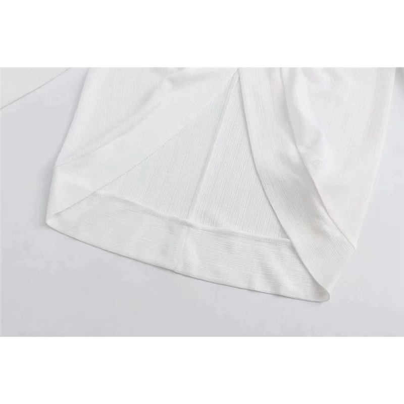 Streetwear Women Solid White Shirts Fashion Ladies V-Neck Polyester Knitted Tops Elegant Female Chic Slim Blouse 210430