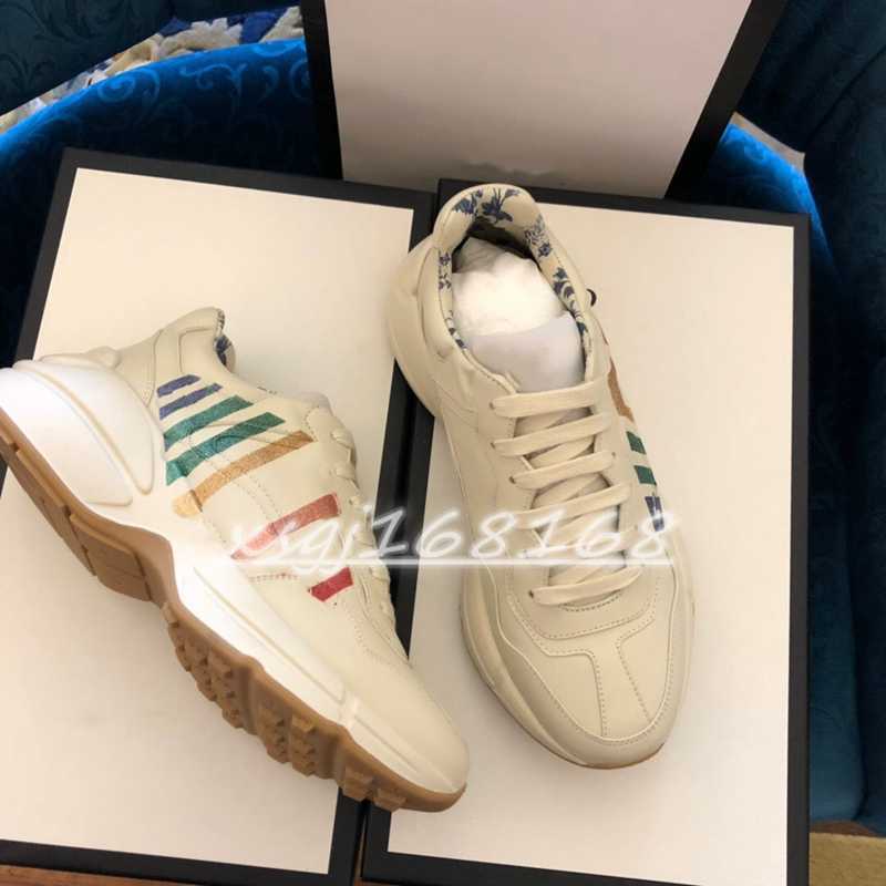 Luxe Rhyton Leather sports shoes with Wave Mouth Print strawberry Men's Luxury Casual Shoe Fashion Vintage Womens Cartoon Sneaker
Luxe Rhyton Leather sports shoes with Wave Mouth Print strawberry Men's Luxury Casual Shoe Fashion Vintage Womens Cartoon Sneaker