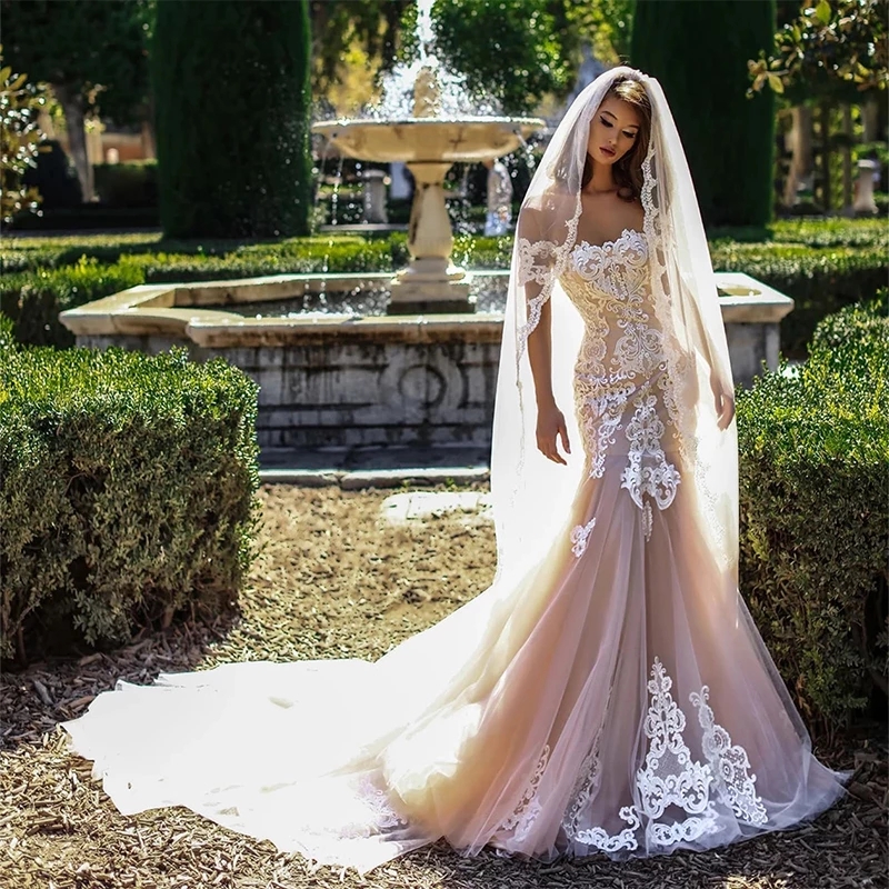 2022 Sexy Backless Short Sleeve Mermaid Wedding Dresses Appliques Lace Long Garden Beach Bridal Gowns Robe de mariée Back Lace-Up Bride Dress Vestidos