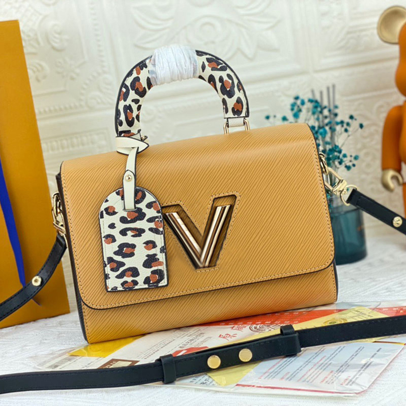TOP QUALITY medium handbag women shoulder bags luxurys designers purse fashion leather water ripple totes classic woman crossbody bag
TOP QUALITY medium handbag women shoulder bags luxurys designers purse fashion leather water ripple totes classic woman crossbody bag