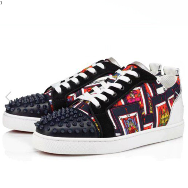 G shoes Top Quality Red Bottoms Mens Womens Designer Sneakers Leather Low Top Casual Flat Man Luxury Ladies Outdoor Unisex Driving Shoes Size35-46 kjjj001
G shoes Top Quality Red Bottoms Mens Womens Designer Sneakers Leather Low Top Casual Flat Man Luxury Ladies Outdoor Unisex Driving Shoes Size35-46 kjjj001