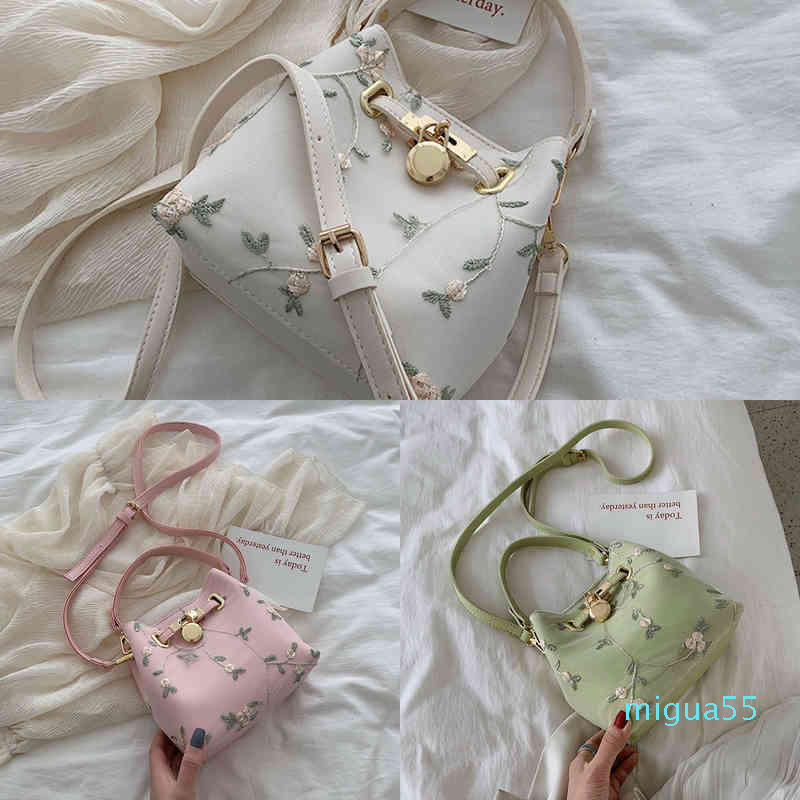 Fashion Bag Tote Flowers Embroidery Bucket Crossbody s for Women High Quality Luxury Handbags Designer Ladies, Pink
Fashion Bag Tote Flowers Embroidery Bucket Crossbody s for Women High Quality Luxury Handbags Designer Ladies, Pink