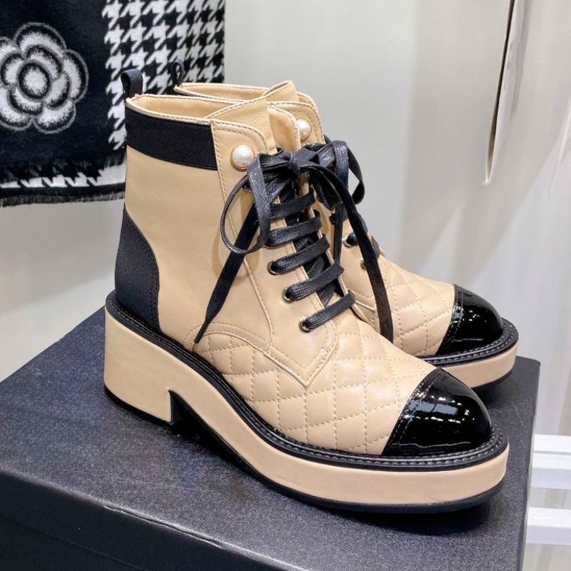 Womens luxury designer ankle boots Dress Shoes Natural Genuine Cow Leather Pearl quilted Boot, Box
Womens luxury designer ankle boots Dress Shoes Natural Genuine Cow Leather Pearl quilted Boot, Box