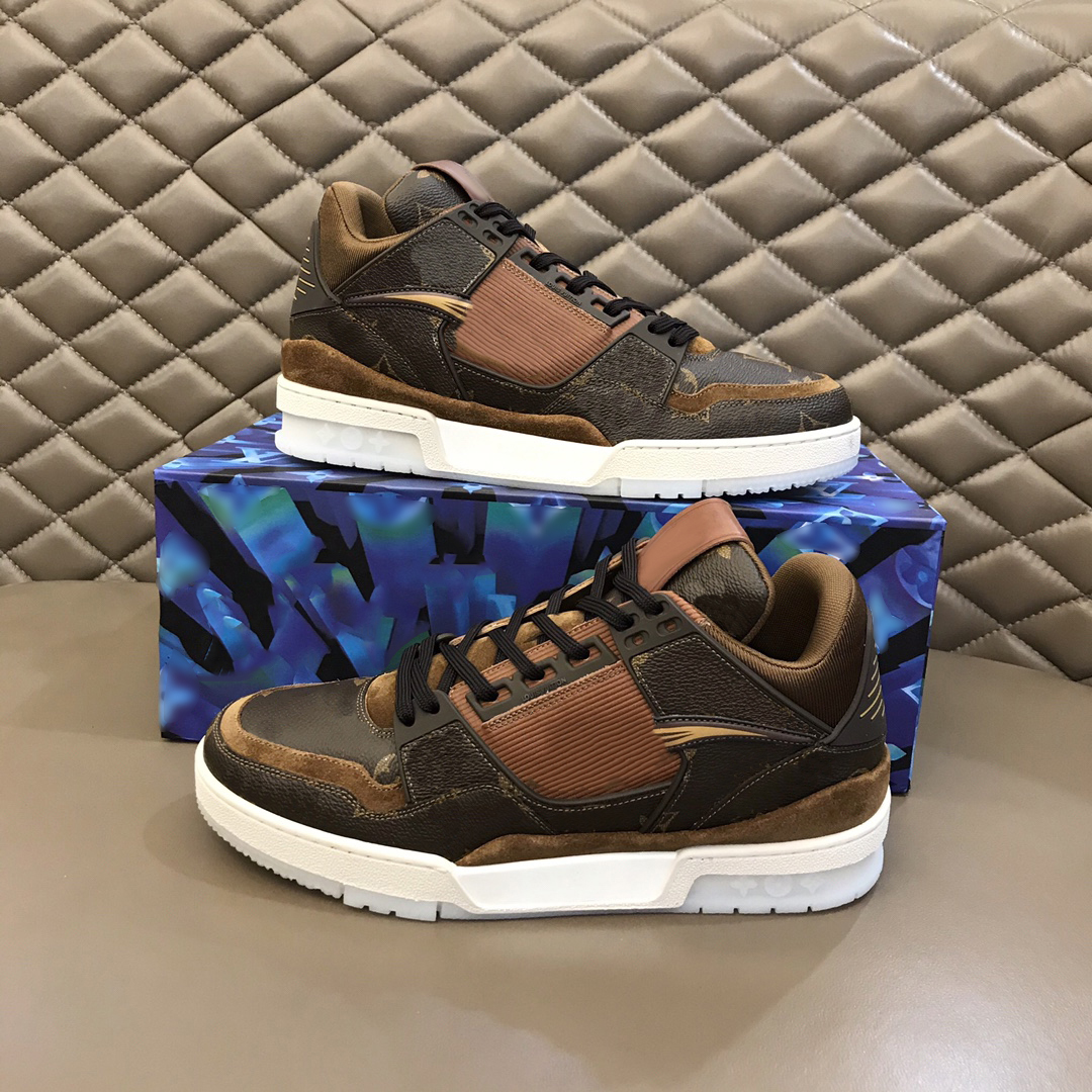 2021 Designer Men Casual Shoes Sneakers Middle Top Suede Shoe Thick Bottom Calfskin Splicing Trainers Printing Embossed Grained Platform Rubber Sneaker
2021 Designer Men Casual Shoes Sneakers Middle Top Suede Shoe Thick Bottom Calfskin Splicing Trainers Printing Embossed Grained Platform Rubber Sneaker
