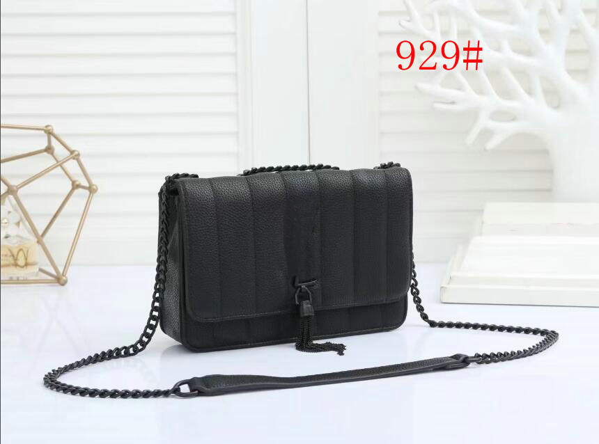 Designers Handbag Shoulder Chain Crossbody Bag Wallet Purses Totes Alligator Crocodile Pattern Plain Tassel Letter Luxurys Handbags929#666, White
Designers Handbag Shoulder Chain Crossbody Bag Wallet Purses Totes Alligator Crocodile Pattern Plain Tassel Letter Luxurys Handbags929#666, White